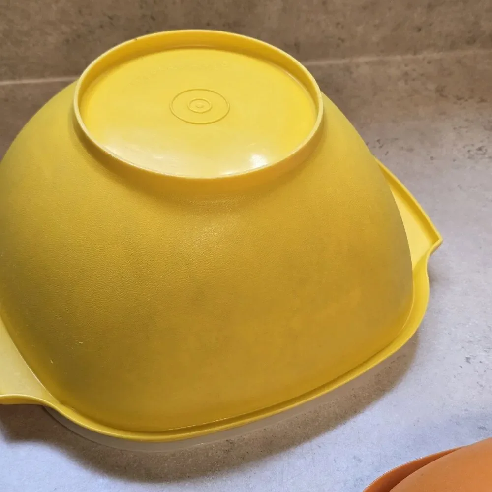 Tupperware Vintage Square Bowl & Lid Set 3pc Yellow Green Orange Plastic